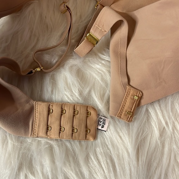 INCREDIBLE BY VICTORIA’S SECRET
Light Push-Up Perfect Shape Bra 34D - Picture 4 of 8